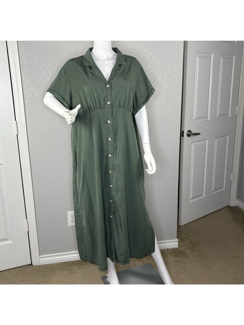 Women’s Midi Shirtdress Dress Pockets Utility Safari Olive Green Size 1X